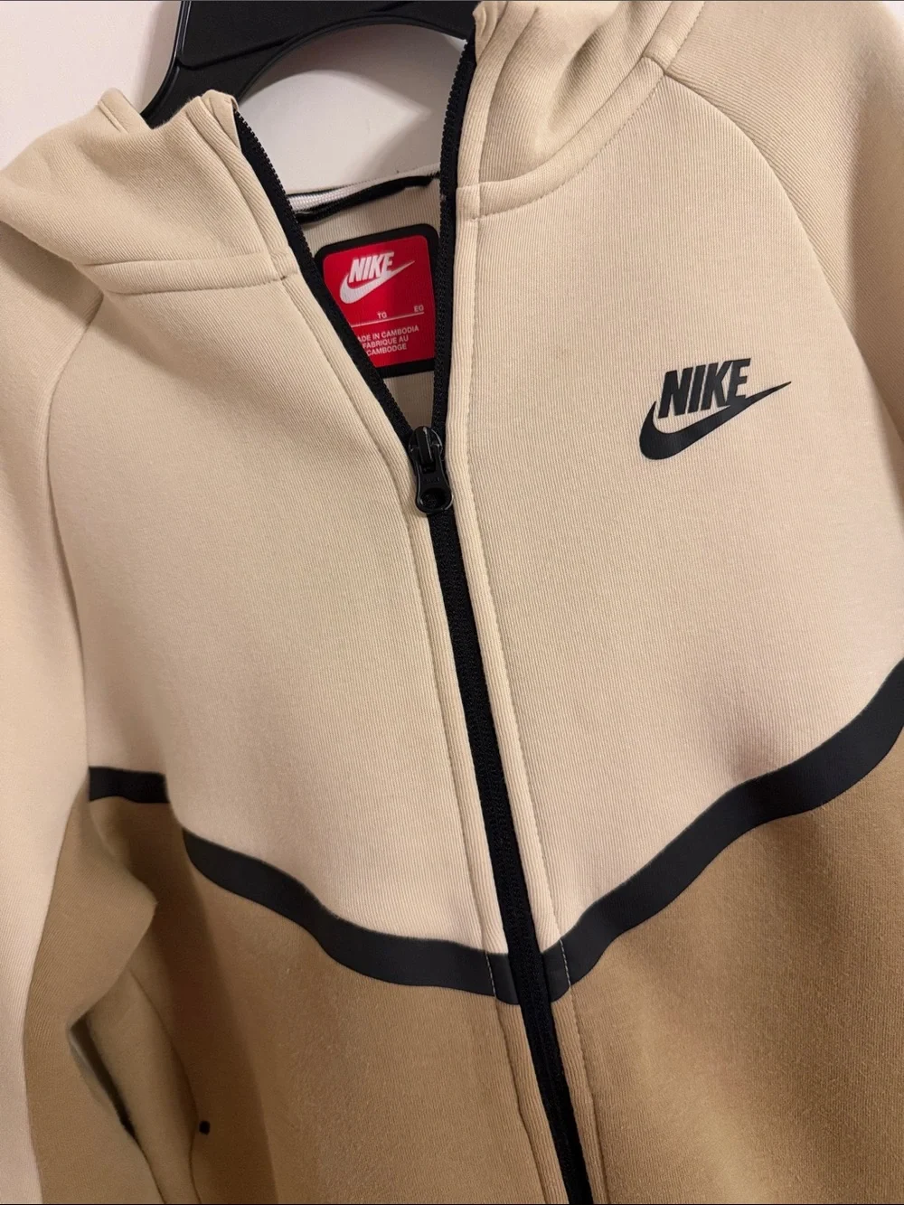 Nike Kids Two-Tone Hooded Jacket in Cream & Tan with Black Trim